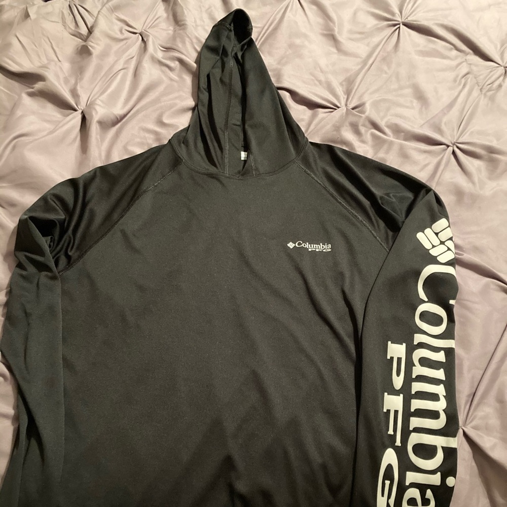 Colombia pull over with hood Size- m